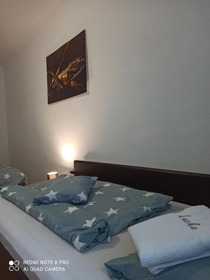 Lucka Apartment Usti nad Labem Bagian luar foto