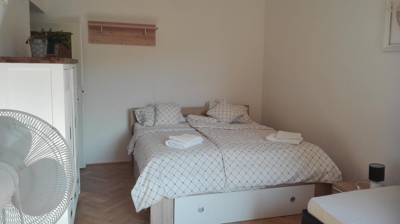 Lucka Apartment Usti nad Labem Bagian luar foto